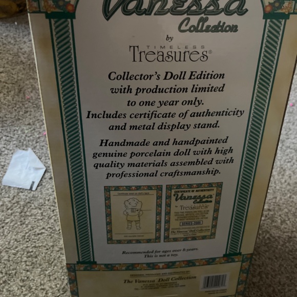 Limited edition, fine porcelain doll - Picture 3 of 3